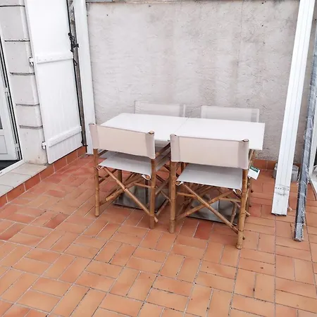 Nyaraló Maison De Charme A En Perigord Avec Piscine Partagee *
