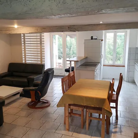 Nyaraló Maison De Charme A En Perigord Avec Piscine Partagee *